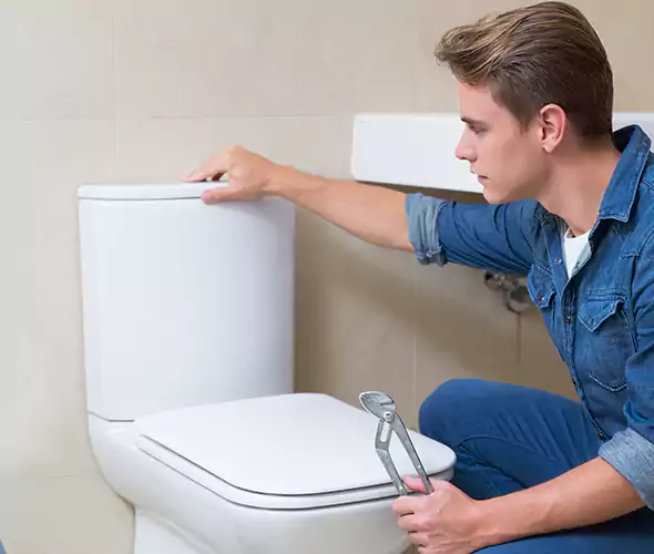 Expert Plumber for Toilet Replacement in Warwick, RI: Schedule Affordable Toilet Replacement Services with Us